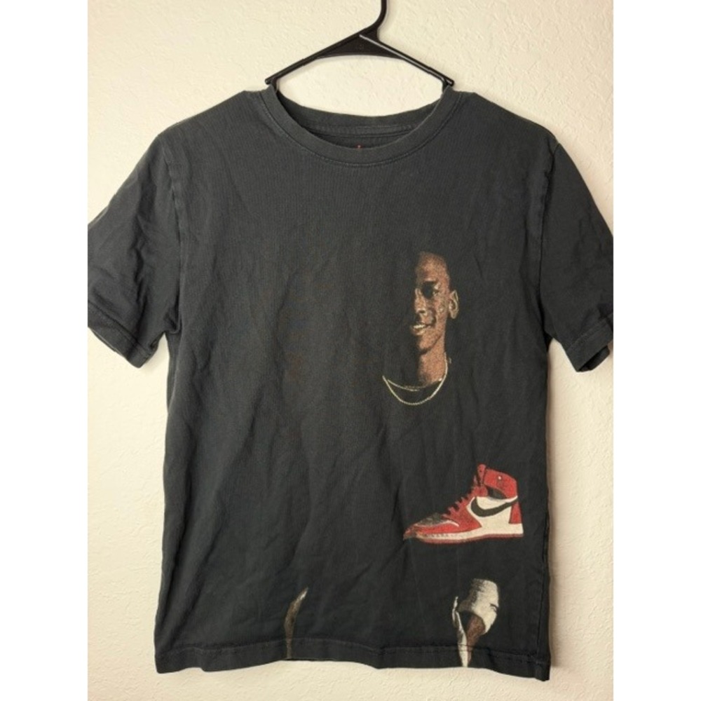Jordan Boys Large Black Graphic T-Shirt Michael Jordan Quote AJ1 Sneaker Tee